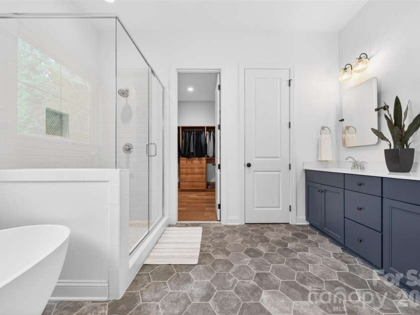 919 Tamary Way, Landis, NC 28088.  MLS# CAR4342389, YatesRealty ID 25584. Primary Bathroom