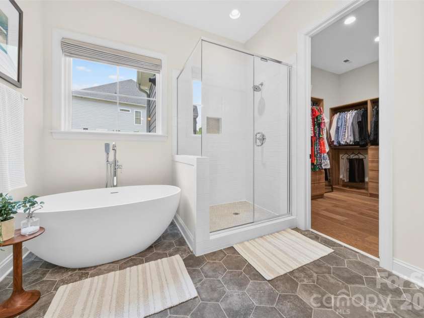 919 Tamary Way, Landis, NC 28088.  MLS# CAR4342389, YatesRealty ID 25584. Primary Bathroom