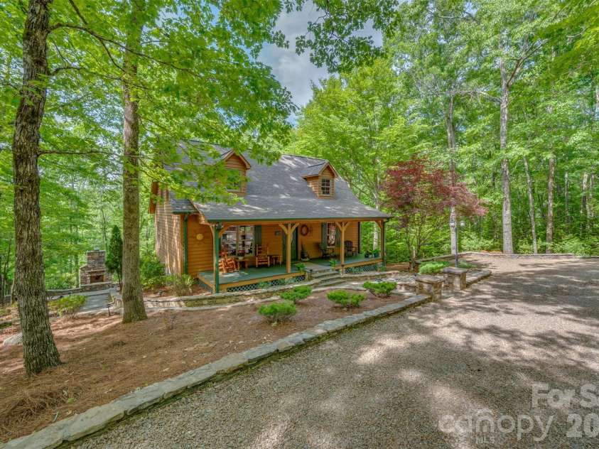 512 Indian Forest Drive, Bostic, NC 28018.  MLS# CAR4382917, YatesRealty ID 25586. 
