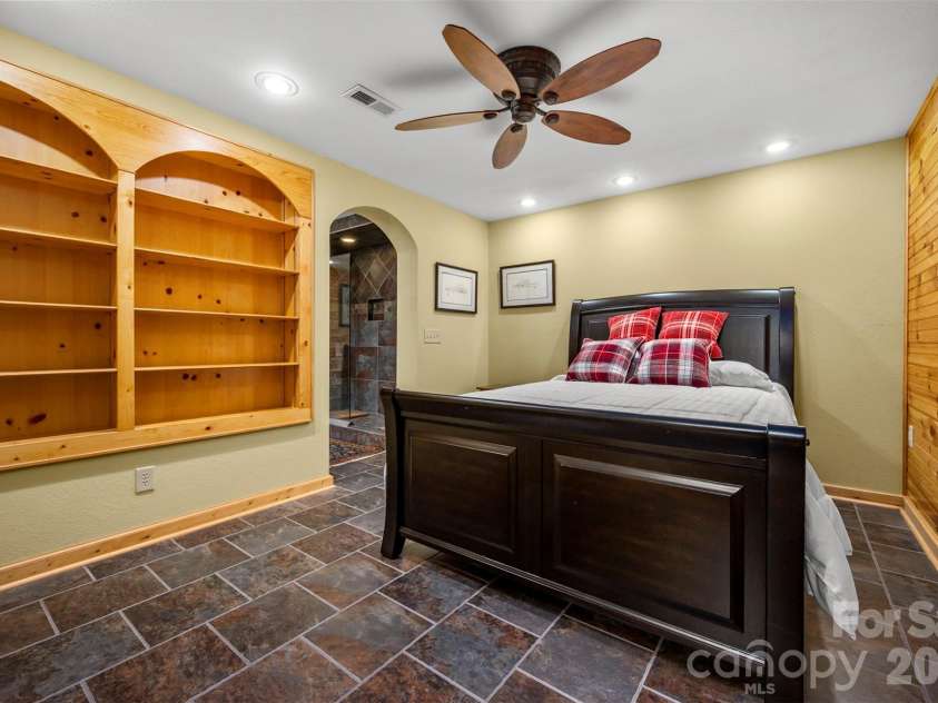 512 Indian Forest Drive, Bostic, NC 28018.  MLS# CAR4382917, YatesRealty ID 25586. 