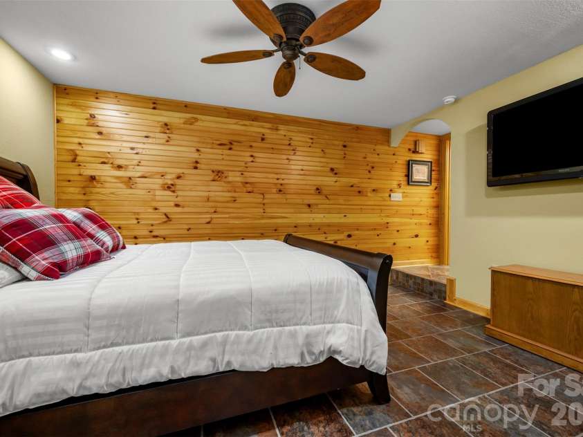 512 Indian Forest Drive, Bostic, NC 28018.  MLS# CAR4382917, YatesRealty ID 25586. 