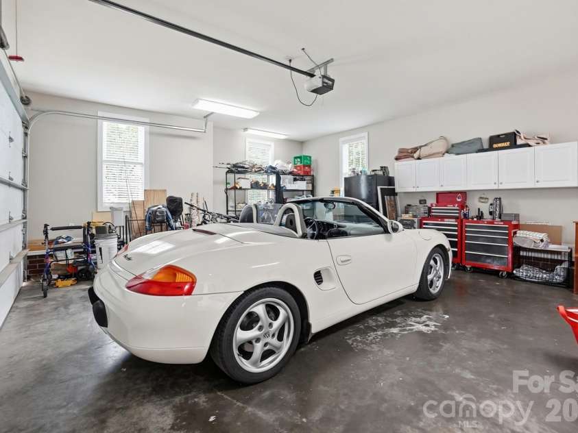 258 Glenwood Drive, Oakboro, NC 28129.  MLS# CAR4384910, YatesRealty ID 25587. Garage