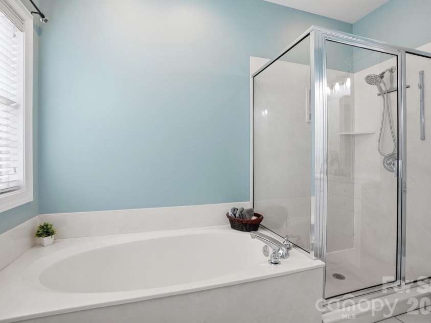 258 Glenwood Drive, Oakboro, NC 28129.  MLS# CAR4384910, YatesRealty ID 25587. Primary Bath