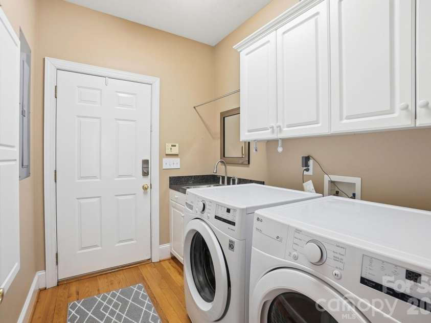 258 Glenwood Drive, Oakboro, NC 28129.  MLS# CAR4384910, YatesRealty ID 25587. Utility/Laundry Room