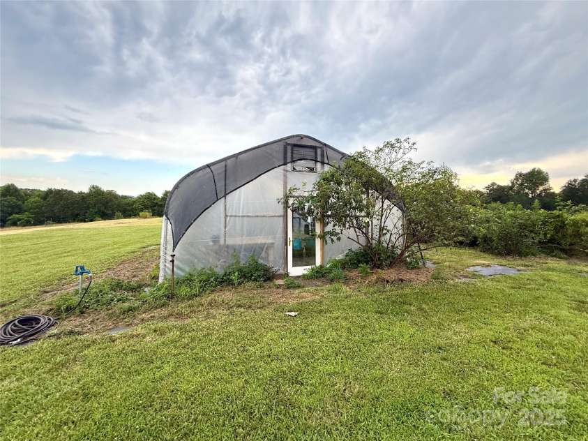 5188 Dysartsville Road, Morganton, NC 28655.  MLS# CAR4270470, YatesRealty ID 25587. Greenhouse