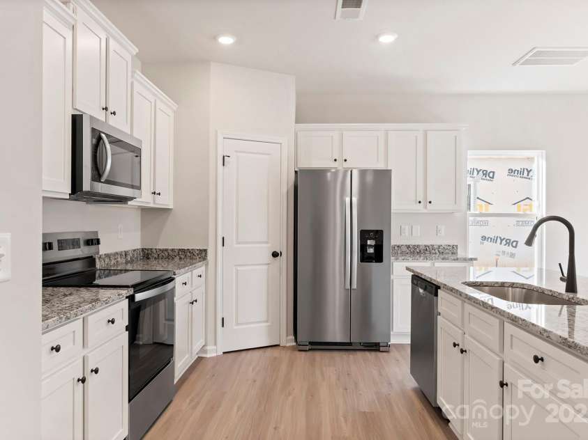 3315 Burberry Drive, Gastonia, NC 28052.  MLS# CAR4270853, YatesRealty ID 25588. 