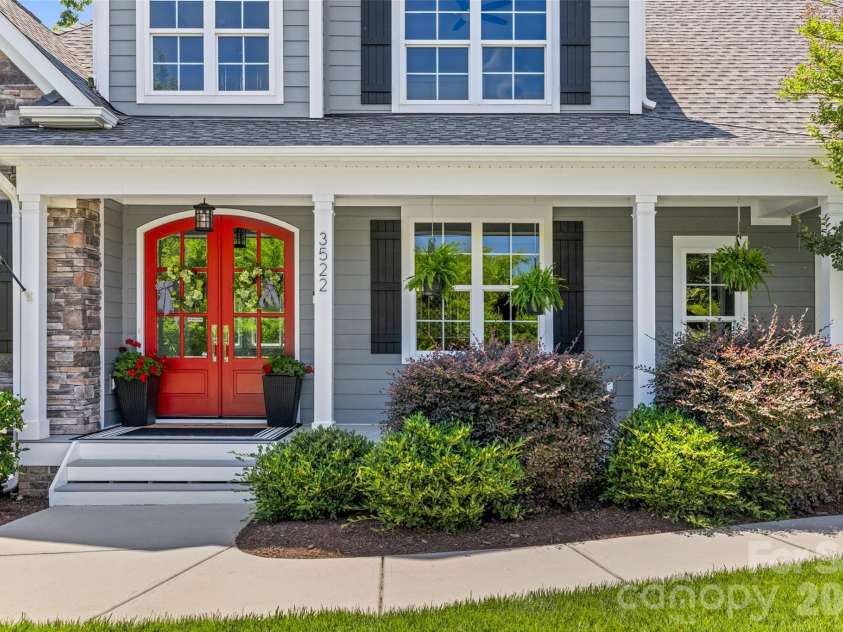 3522 Aqua Point Drive, York, SC 29745.  MLS# CAR4383797, YatesRealty ID 25588. Beautiful entry way