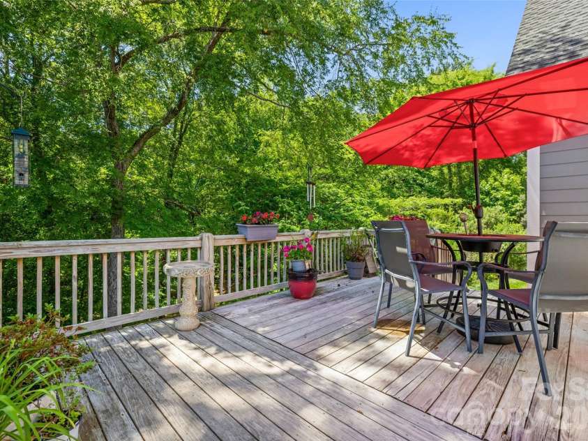 3522 Aqua Point Drive, York, SC 29745.  MLS# CAR4383797, YatesRealty ID 25588. Large back deck