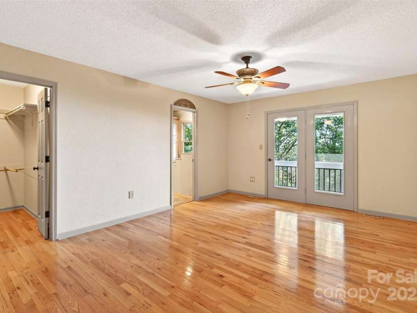 62 Skyline Drive, Old Fort, NC 28762.  MLS# CAR4273091, YatesRealty ID 25589. 