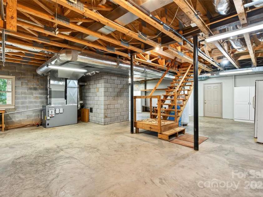 62 Skyline Drive, Old Fort, NC 28762.  MLS# CAR4273091, YatesRealty ID 25589. 