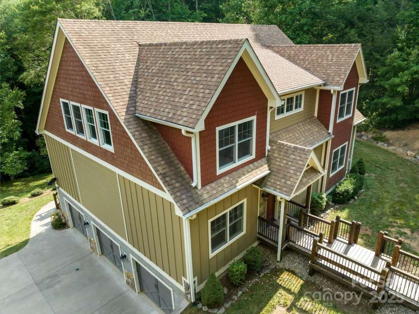 232 Sanctuary Way, Marshall, NC 28753.  MLS# CAR4151690, YatesRealty ID 2559. 