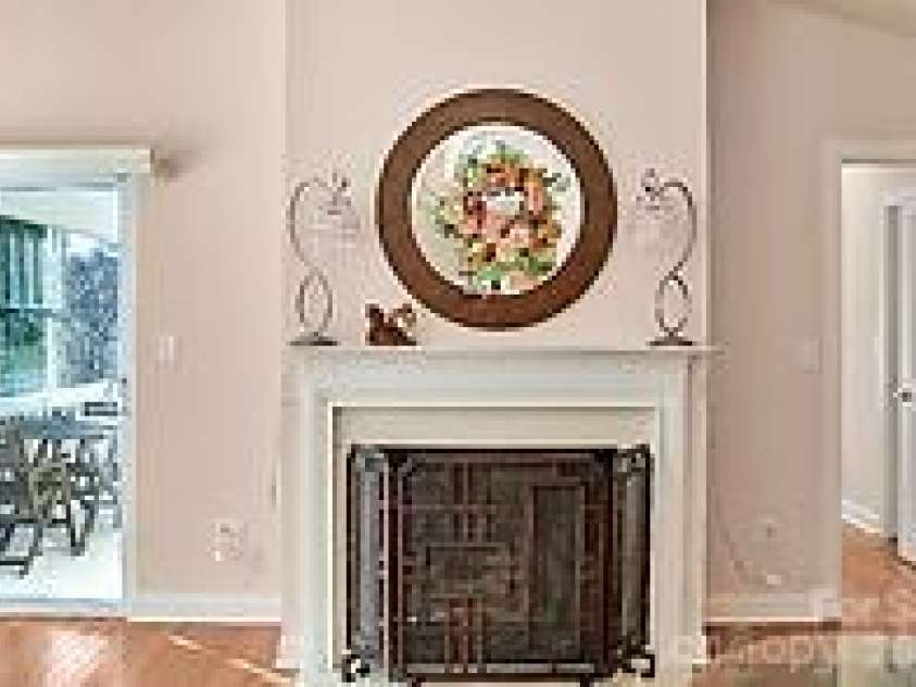 41 Little Fox Lane, Fletcher, NC 28732.  MLS# CAR4335108, YatesRealty ID 2559. 