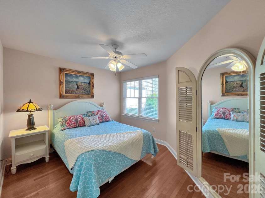 41 Little Fox Lane, Fletcher, NC 28732.  MLS# CAR4335108, YatesRealty ID 2559. 