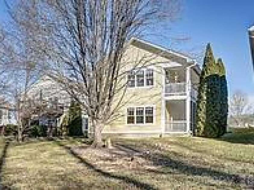 41 Little Fox Lane, Fletcher, NC 28732.  MLS# CAR4335108, YatesRealty ID 2559. 