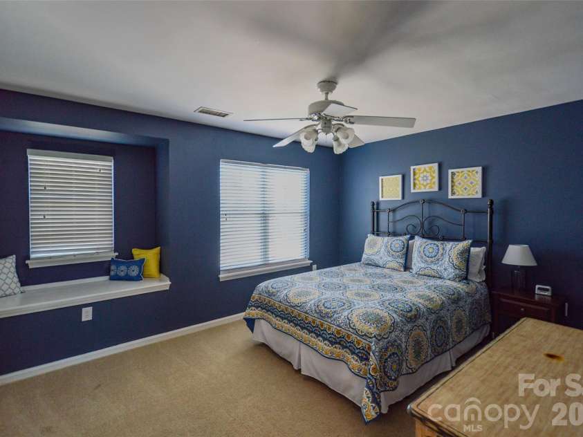 18821 Silver Quay Drive, Cornelius, NC 28031.  MLS# CAR4385275, YatesRealty ID 25590. 