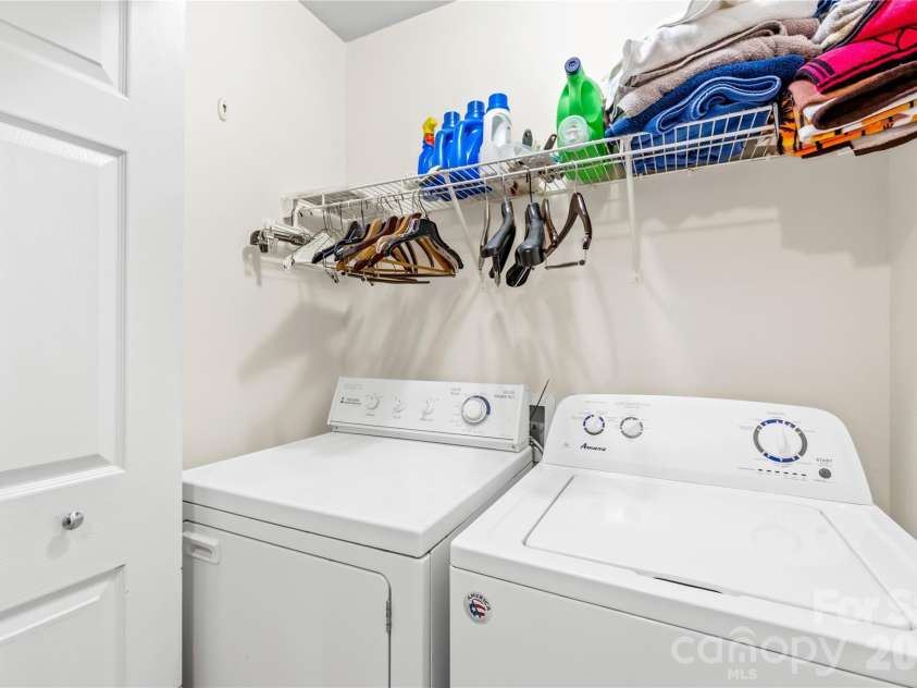 18821 Silver Quay Drive, Cornelius, NC 28031.  MLS# CAR4385275, YatesRealty ID 25590. Washer and dryer included