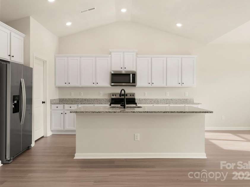 3457 Bear Den Drive, Gastonia, NC 28052.  MLS# CAR4277596, YatesRealty ID 25591. 