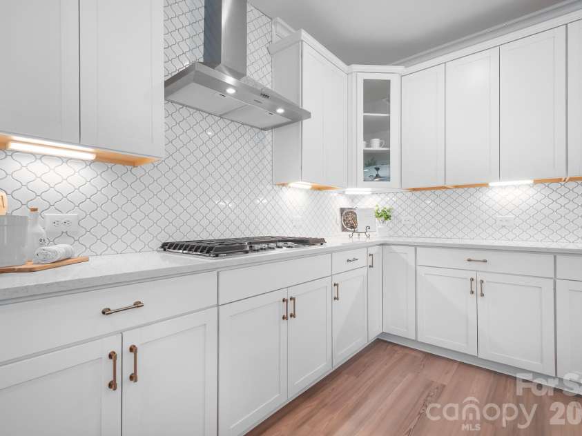 705 Landau Road, Waxhaw, NC 28173.  MLS# CAR4378429, YatesRealty ID 25591. 