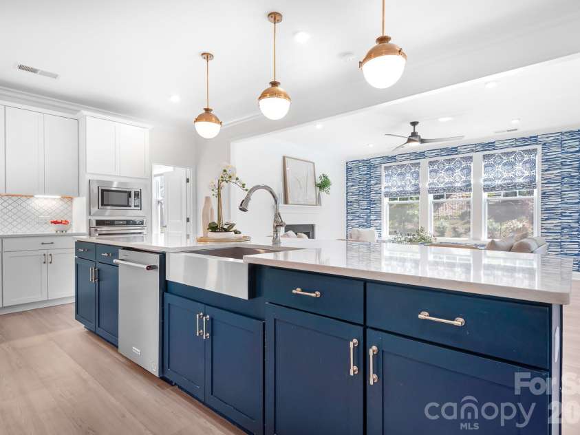 705 Landau Road, Waxhaw, NC 28173.  MLS# CAR4378429, YatesRealty ID 25591. 