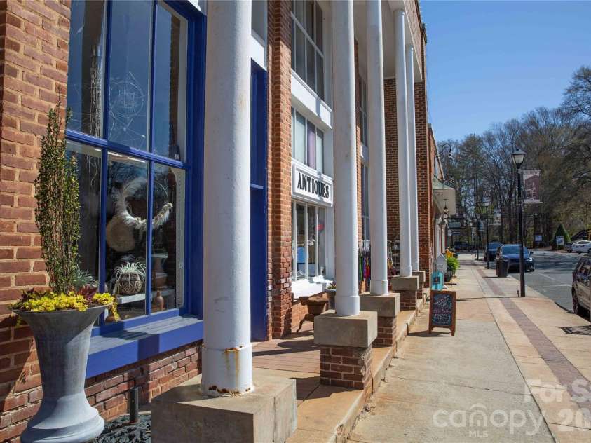 705 Landau Road, Waxhaw, NC 28173.  MLS# CAR4378429, YatesRealty ID 25591. 