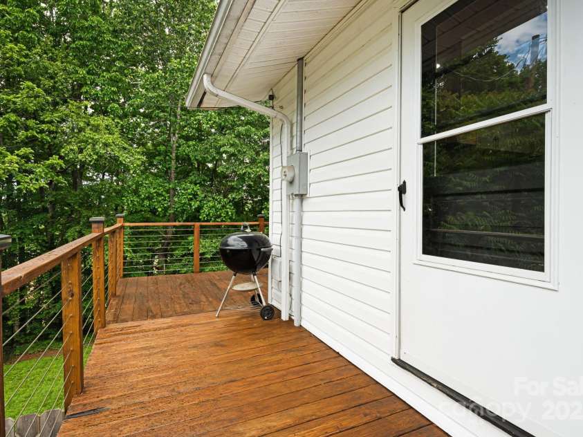 510 Reservoir Road, Marion, NC 28752.  MLS# CAR4257804, YatesRealty ID 25592. 