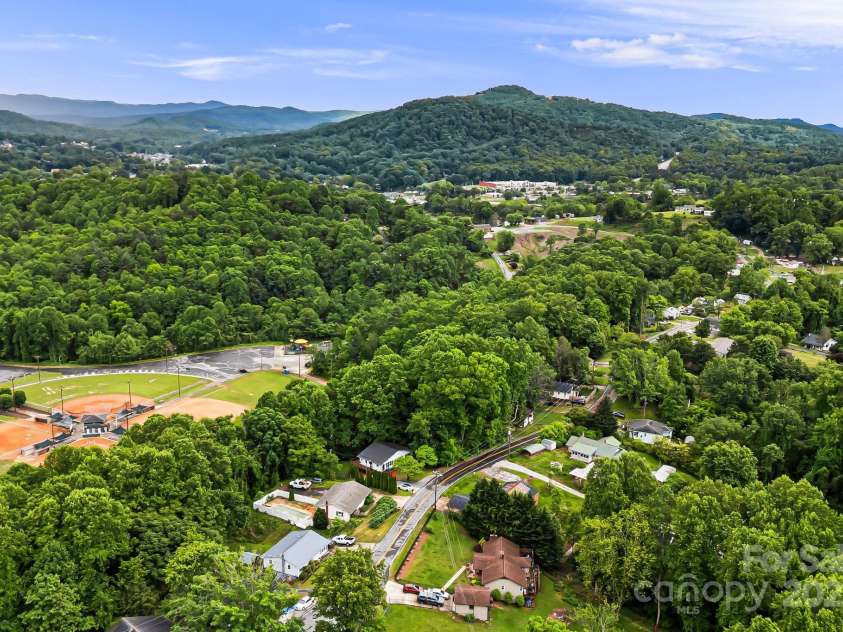 510 Reservoir Road, Marion, NC 28752.  MLS# CAR4257804, YatesRealty ID 25592. 