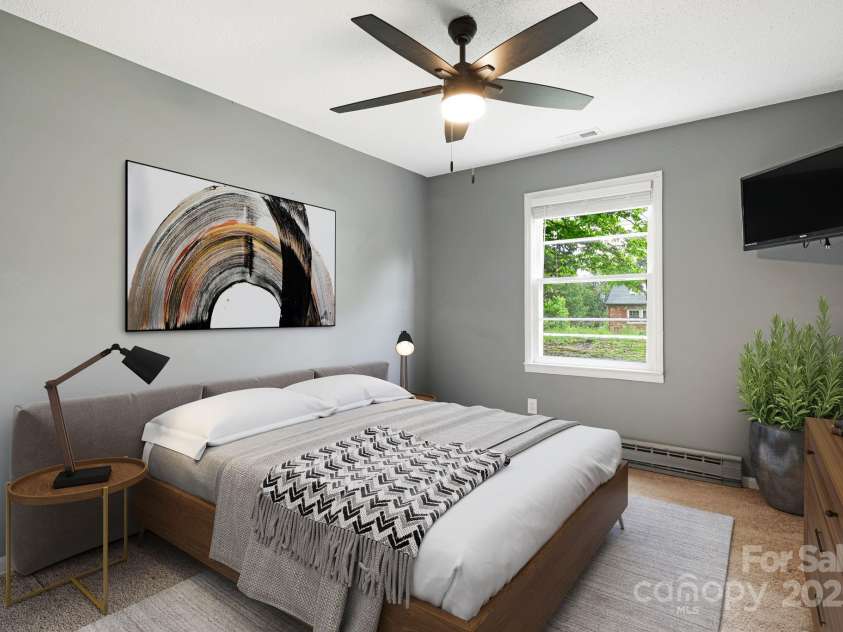 510 Reservoir Road, Marion, NC 28752.  MLS# CAR4257804, YatesRealty ID 25592. Electronically staged room.