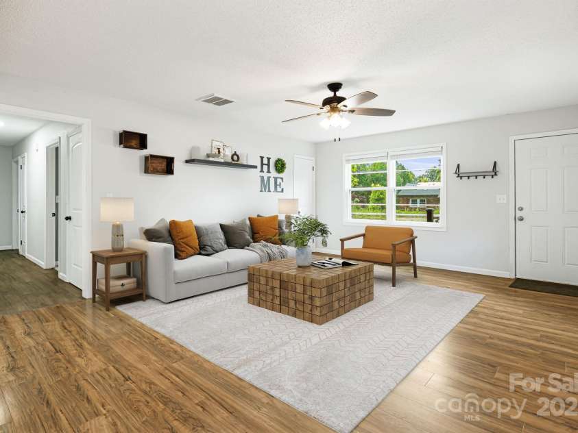 510 Reservoir Road, Marion, NC 28752.  MLS# CAR4257804, YatesRealty ID 25592. Electronically staged room.