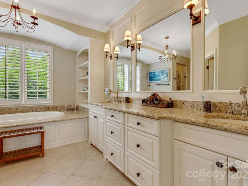 340 Harrison Road, Roebuck, SC 29376.  MLS# CAR4280082, YatesRealty ID 25593. 