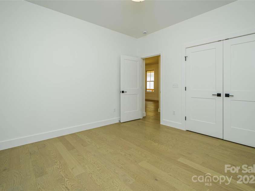118 Laurel Lane, Etowah, NC 28729.  MLS# CAR4258432, YatesRealty ID 25594. 