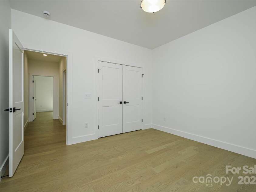118 Laurel Lane, Etowah, NC 28729.  MLS# CAR4258432, YatesRealty ID 25594. 