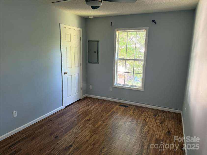 4870 Beckel Road, Winston Salem, NC 27127.  MLS# CAR4277854, YatesRealty ID 25595. 