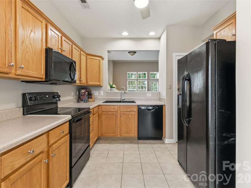3866 Carl Parmer Drive, Harrisburg, NC 28075.  MLS# CAR4382668, YatesRealty ID 25596. 