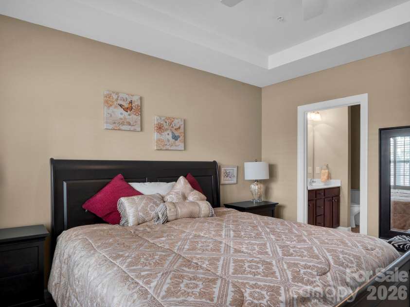 14726 Inter Milan Way, Charlotte, NC 28277.  MLS# CAR4373685, YatesRealty ID 25597. On suite bathroom