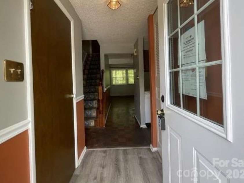 7352 Pebblestone Drive, Charlotte, NC 28212.  MLS# CAR4372041, YatesRealty ID 25599. 