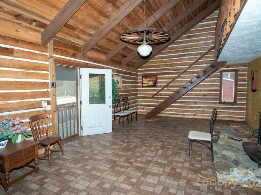 5008 US 176 Highway, Saluda, NC 28773.  MLS# CAR4198240, YatesRealty ID 256. 