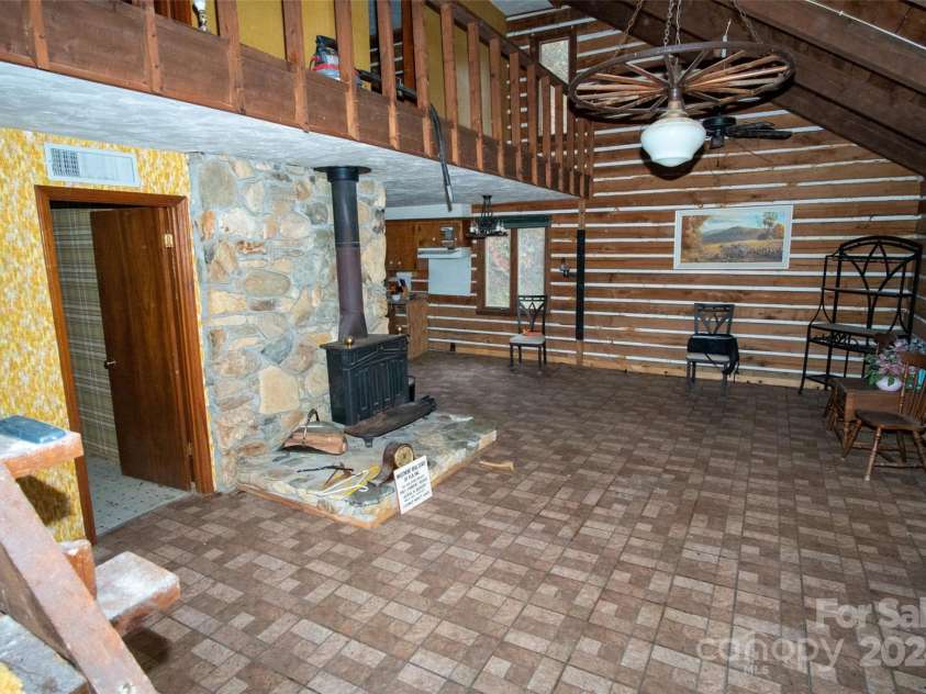 5008 US 176 Highway, Saluda, NC 28773.  MLS# CAR4198240, YatesRealty ID 256. 