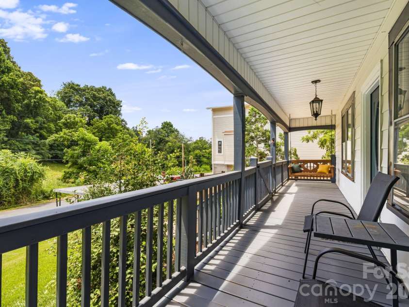 29 Ponder Street, Mars Hill, NC 28754.  MLS# CAR4286832, YatesRealty ID 2560. 