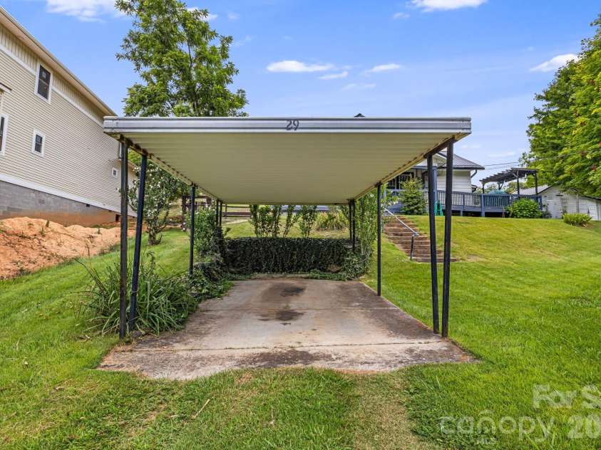 29 Ponder Street, Mars Hill, NC 28754.  MLS# CAR4286832, YatesRealty ID 2560. 