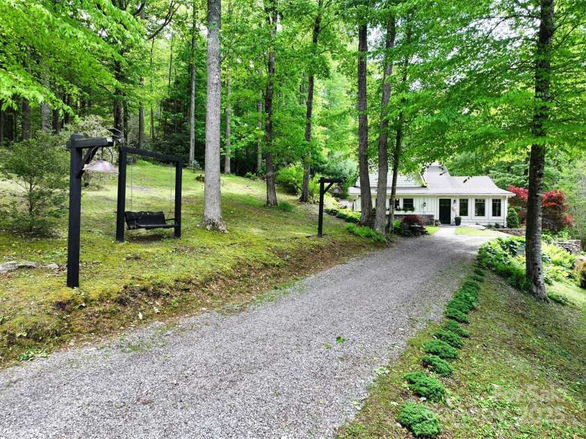 45 Gracious Lane, Waynesville, NC 28785.  MLS# CAR4255270, YatesRealty ID 25600. 