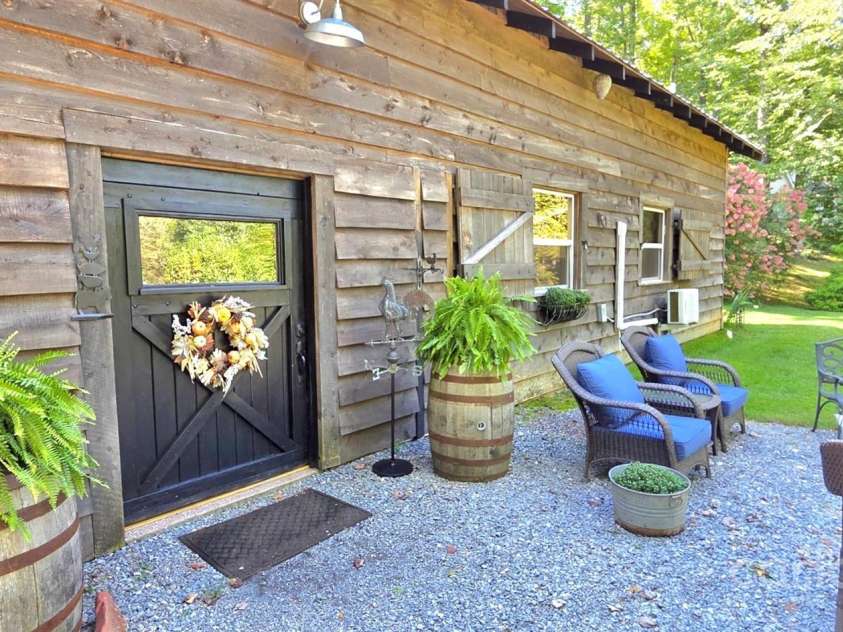 45 Gracious Lane, Waynesville, NC 28785.  MLS# CAR4255270, YatesRealty ID 25600. 