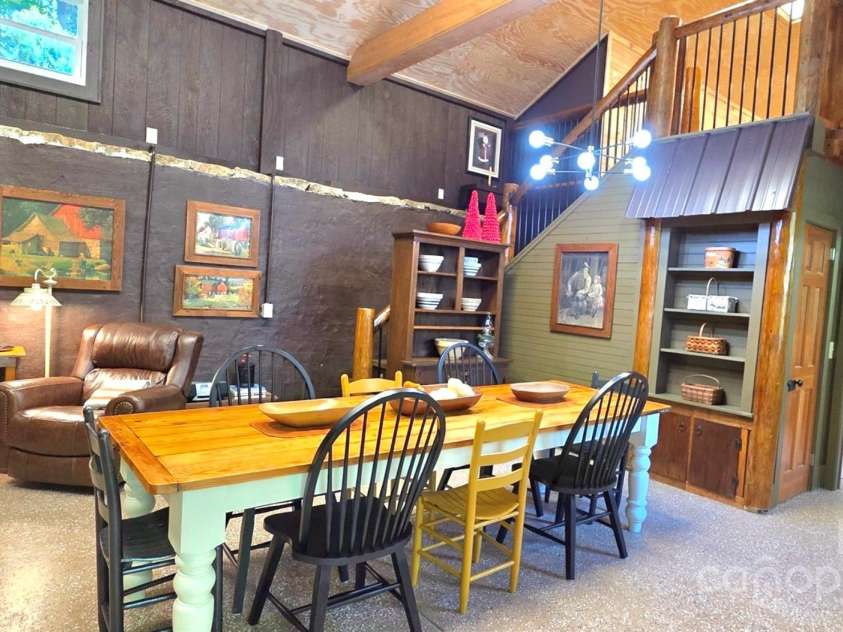 45 Gracious Lane, Waynesville, NC 28785.  MLS# CAR4255270, YatesRealty ID 25600. 