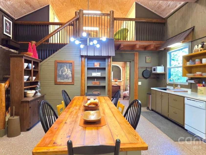 45 Gracious Lane, Waynesville, NC 28785.  MLS# CAR4255270, YatesRealty ID 25600. 