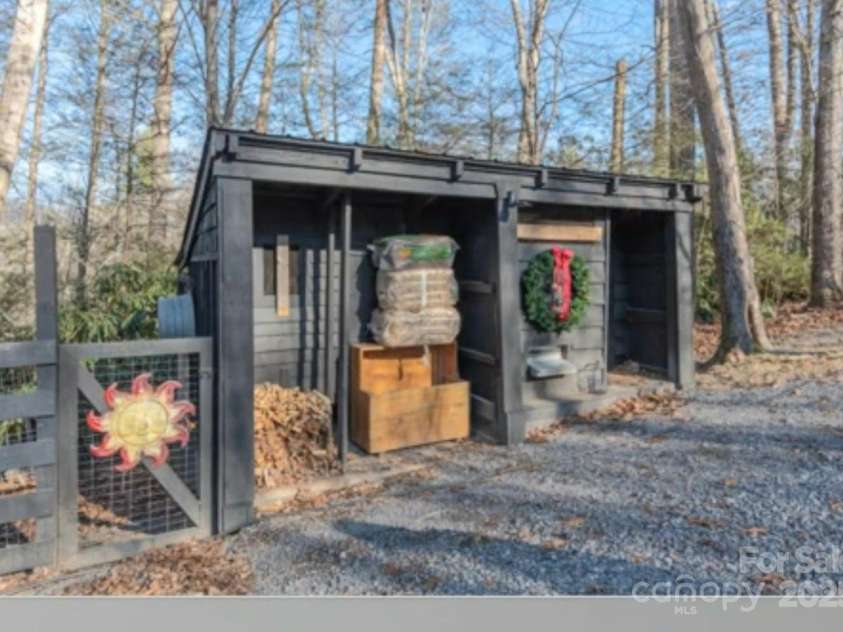 45 Gracious Lane, Waynesville, NC 28785.  MLS# CAR4255270, YatesRealty ID 25600. Chicken Coop & Run