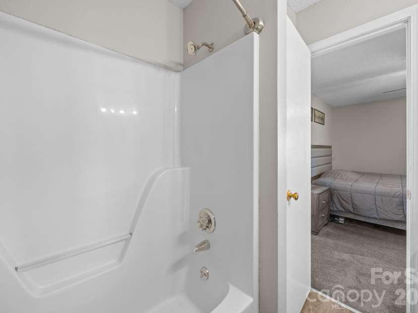 1010 Oakmont Court, Salisbury, NC 28146.  MLS# CAR4343975, YatesRealty ID 25601. 
