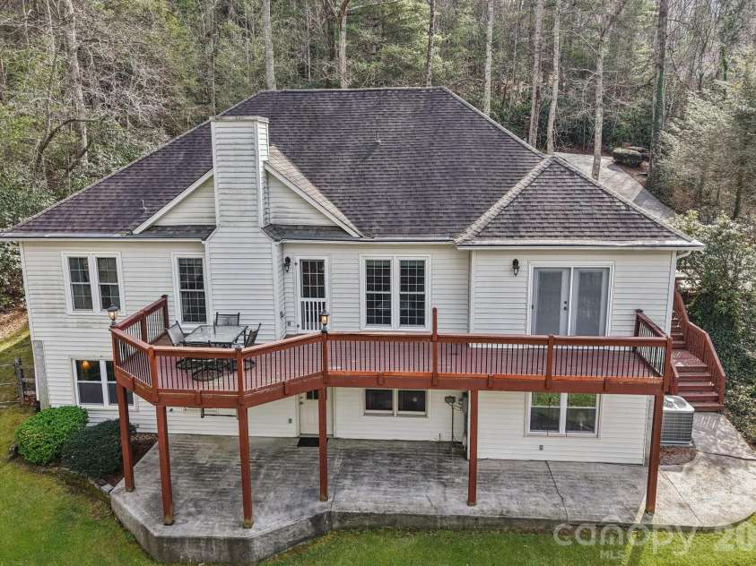741 Zelda Court, Hendersonville, NC 28792.  MLS# CAR4346462, YatesRealty ID 25602. 