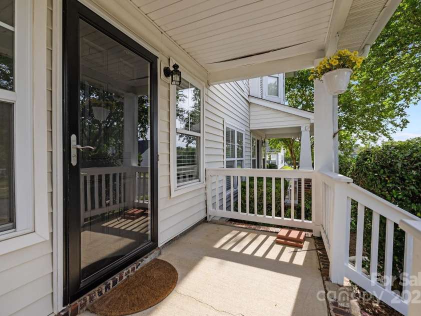 6518 Point Comfort Lane, Charlotte, NC 28226.  MLS# CAR4261160, YatesRealty ID 25604. 