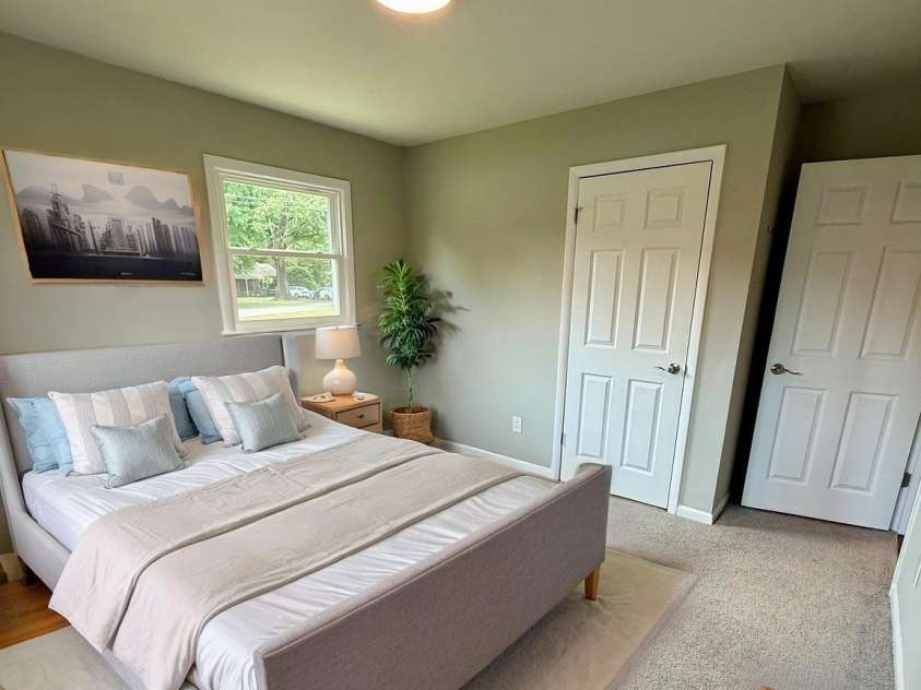 130 Arlington Avenue, Jonesville, NC 28642.  MLS# CAR4385059, YatesRealty ID 25605. Virtually staged