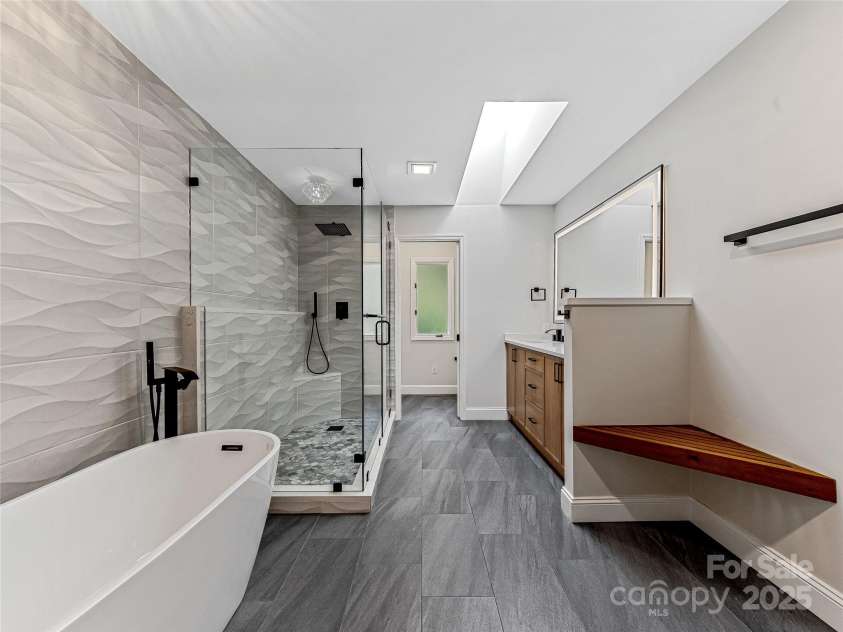 15 Josie Lane, Asheville, NC 28804.  MLS# CAR4267663, YatesRealty ID 25606. Primary bathroom