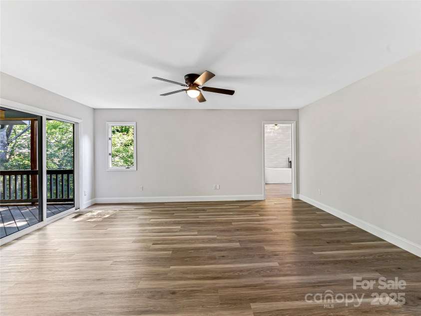 15 Josie Lane, Asheville, NC 28804.  MLS# CAR4267663, YatesRealty ID 25606. Primary suite, main level